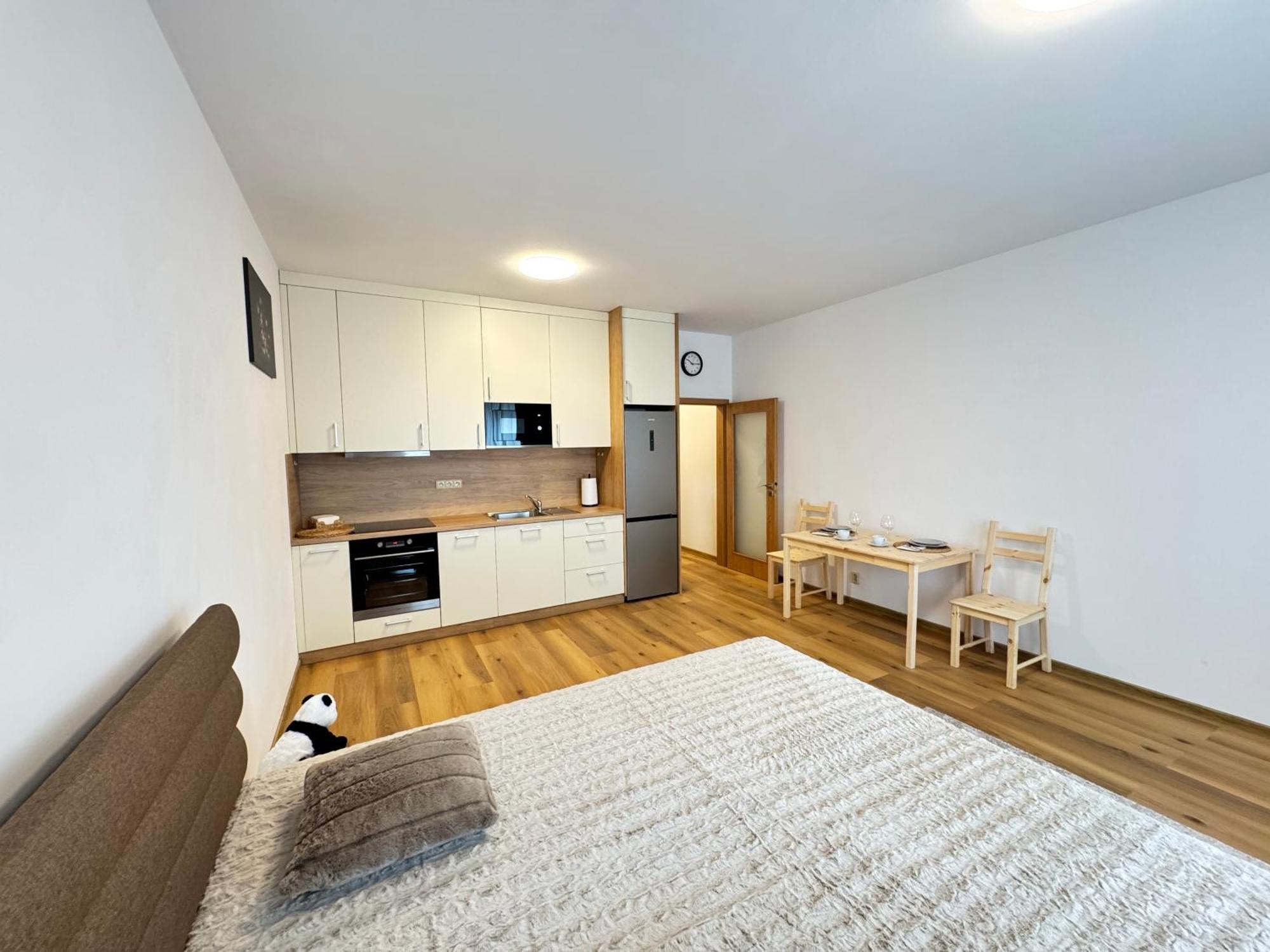 Riverside Apartment Praha Bagian luar foto