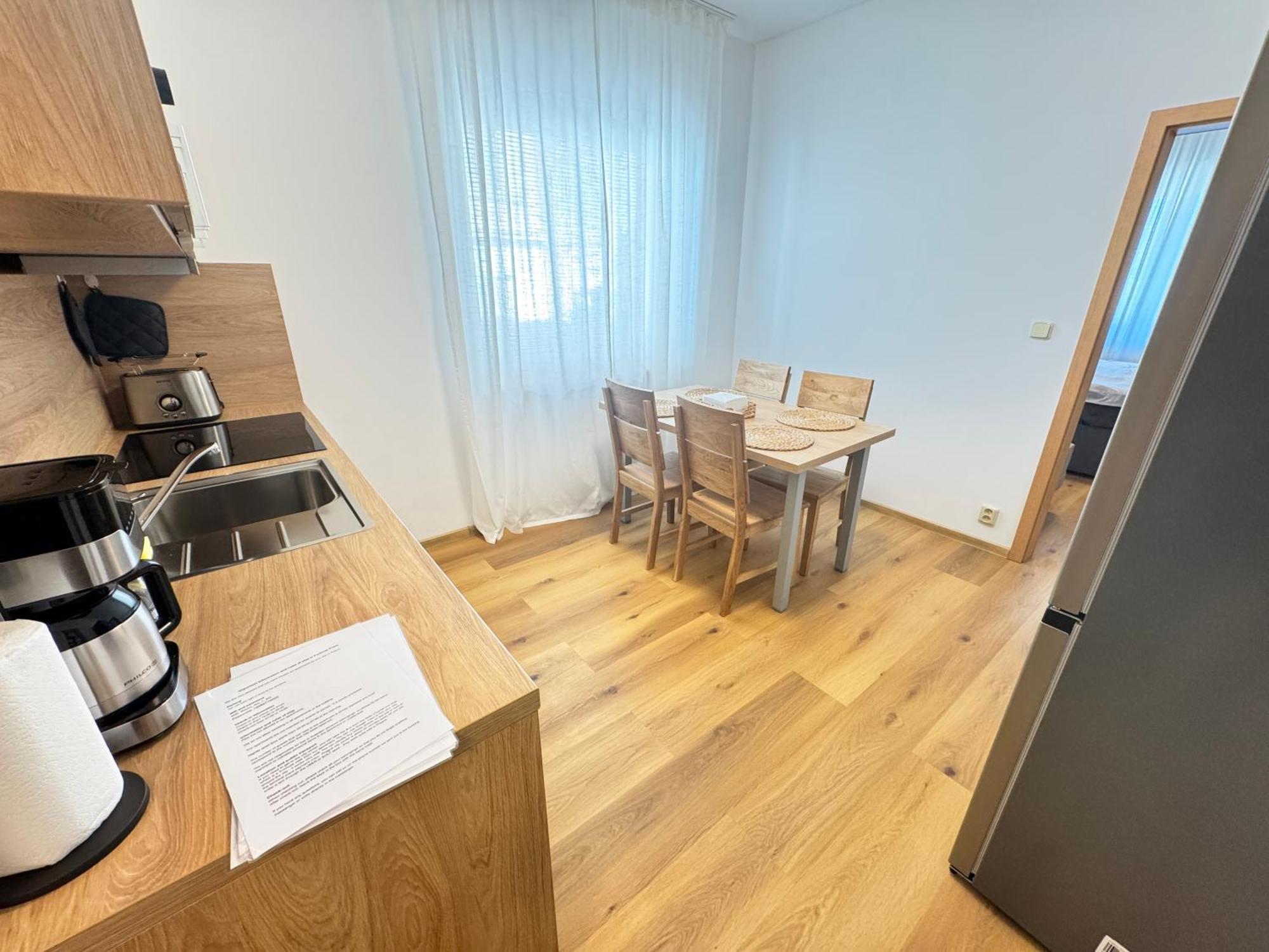 Riverside Apartment Praha Bagian luar foto