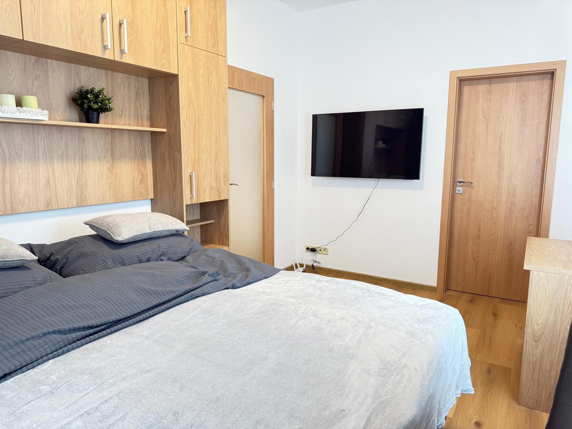 Riverside Apartment Praha Bagian luar foto
