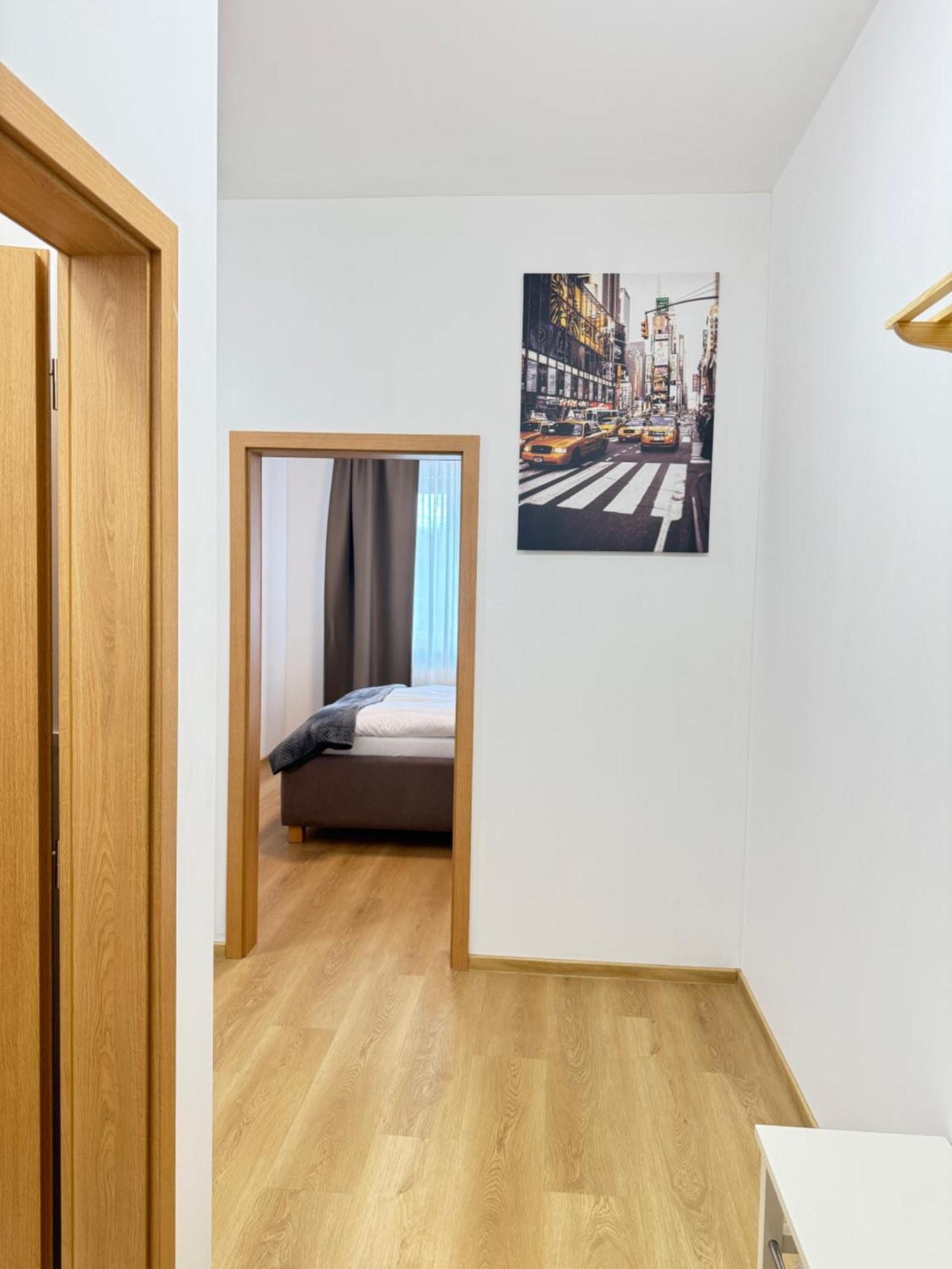 Riverside Apartment Praha Bagian luar foto