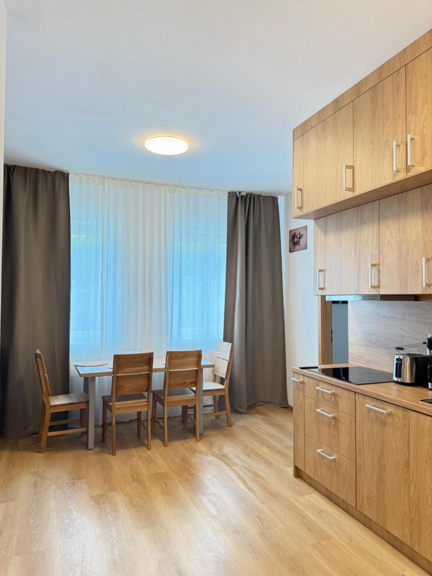 Riverside Apartment Praha Bagian luar foto